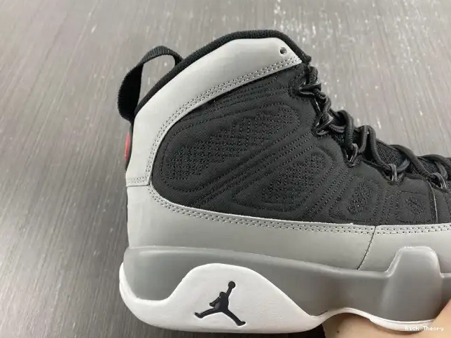 Kicktheory 9 Retro CT8019-060 Grey Jordan Particle 0505